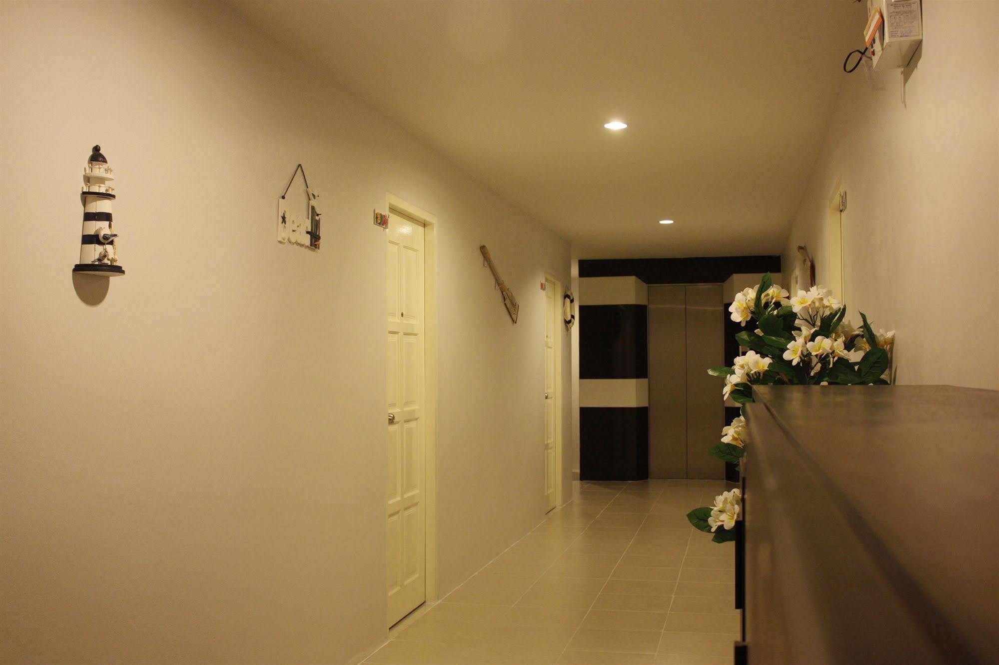 The Silk Hill Hotel Patong Dış mekan fotoğraf
